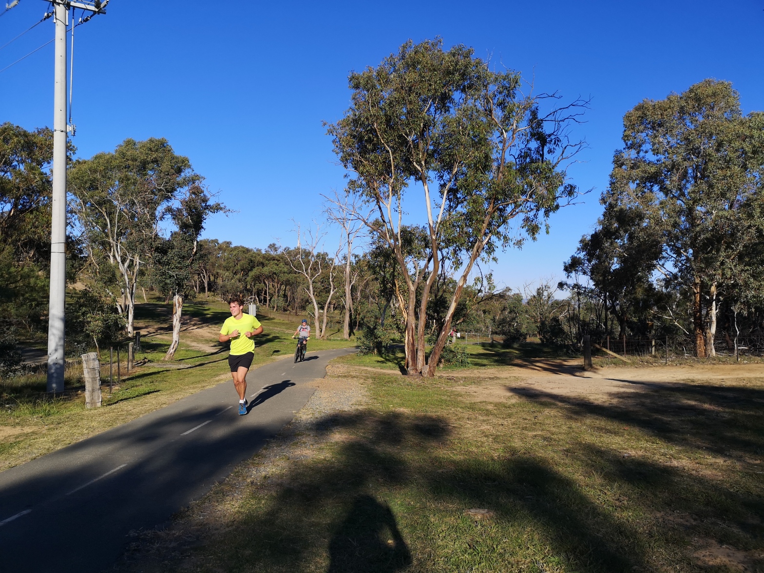 Aranda hill, CBR Cycle Route C5, Belconnen, Canberra